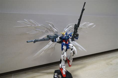 Manpig's Collection: RG Wing Gundam Zero EW Mini Review