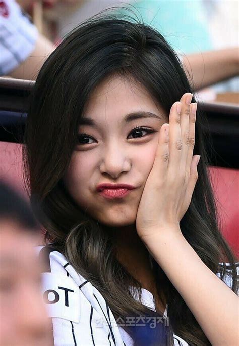 The Tzuyu Funny Faces Thread | allkpop Forums