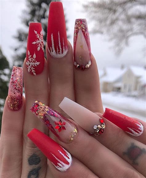 The Cutest and Festive Christmas Nail Designs for Celebration