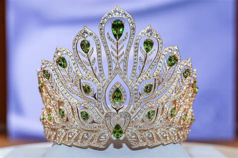 Miss Universe Thailand 2022 unveils 'Power of Resilience' crown by Mouawad | Queen jewelry ...