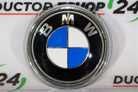 IMG_2474 | 2009 BMW logo badge emblem genuine | ductor.eshop | Flickr