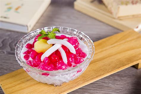 9 Must-Try Thai Desserts And Sweets To Eat In Thailand