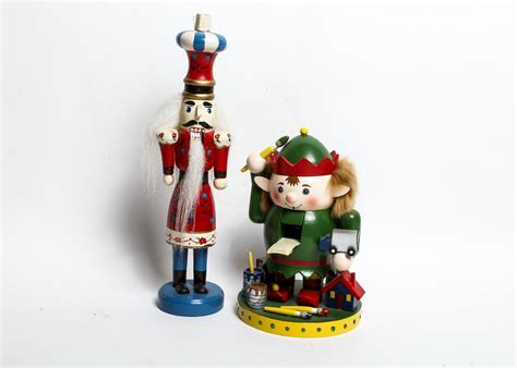 Collection of Nutcracker Village Nutcrackers | EBTH