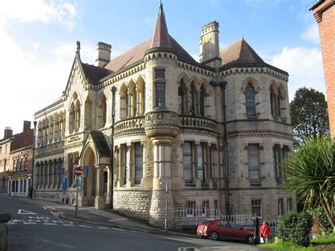 School of Art & Science, Stroud, Gloucestershire | Викторианский дом ...