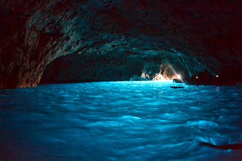 Blue Grotto, Capri - Travel Guide | Tobias Kappel