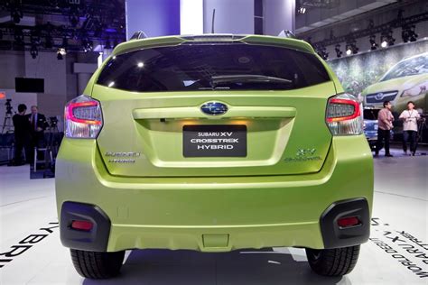 Subaru Unveils XV Crosstrek Hybrid at the New York Auto Show | Carscoops