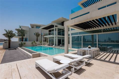 Luxury Tip Villa in Palm Jumeirah, Dubai, UAE LUXURY HOUSES