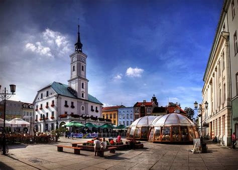 Rynek, Gliwice - 2021 All You Need to Know Before You Go (with Photos) - Gliwice, Poland ...