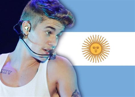 Watch Justin Bieber Sweep Stage With Argentina Flag: Singer Apologizes ...