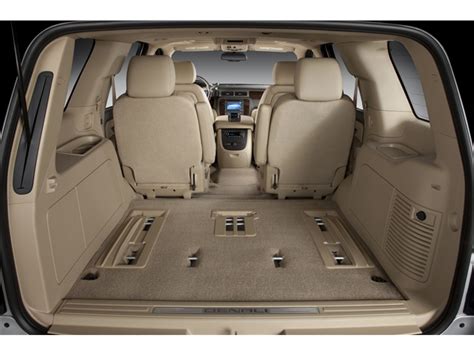 2014 GMC Yukon: 71 Interior Photos | U.S. News