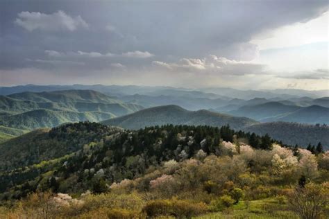 10 Must-Do Activities In Candler, Nc | QuartzMountain