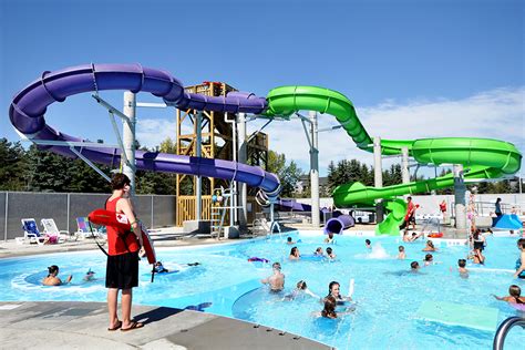 4 Waterparks Near Edmonton You've Got to Visit This Summer