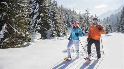 Snowshoeing for beginners: a first-timer's guide to hiking in the snow ...