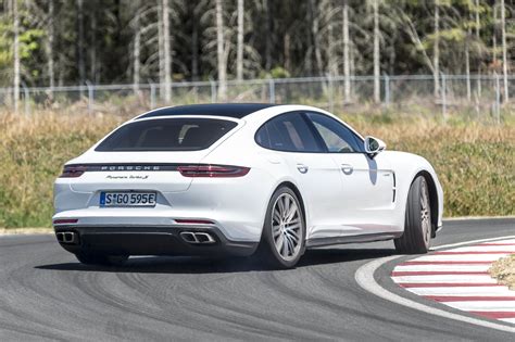 Porsche Panamera Turbo S E-Hybrid 2017 review | Autocar