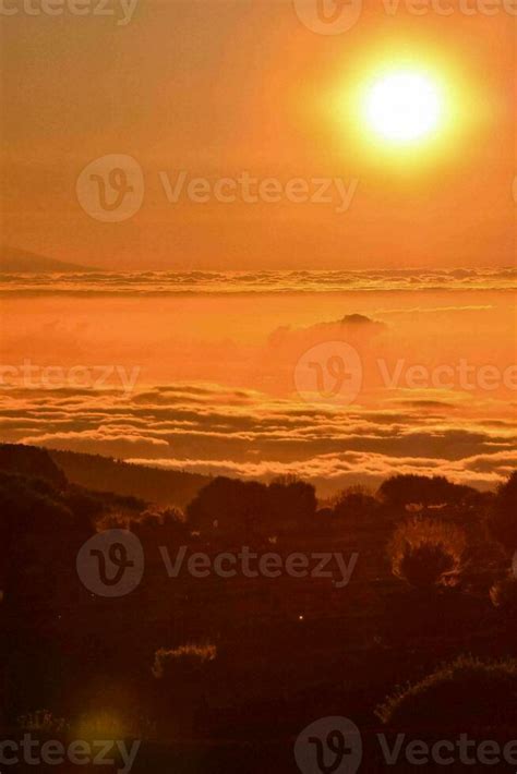 Scenic sunset view 23464498 Stock Photo at Vecteezy