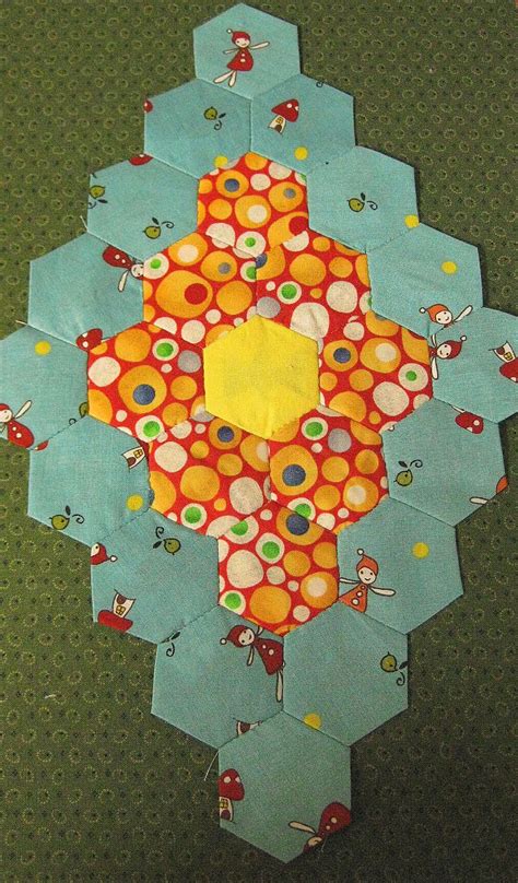 janae king designs: Hexagon Quilt Block Tutorial