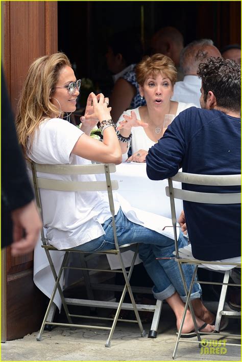 Jennifer Lopez Continues to Adore Mom Guadalupe After Mother's Day!: Photo 3111938 | Jennifer ...