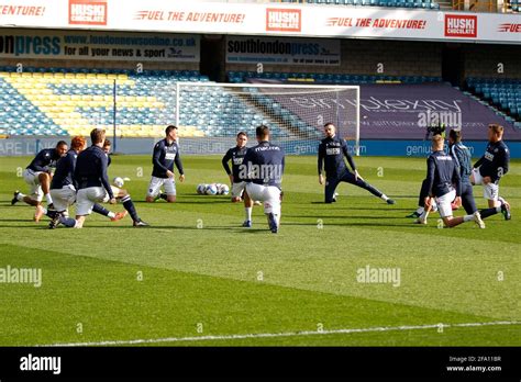 Millwall fc hi-res stock photography and images - Alamy