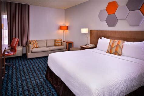 FAIRFIELD INN LAS VEGAS CONVENTION CENTER - 46 Photos & 83 Reviews - 3850 Paradise Rd, Las Vegas ...