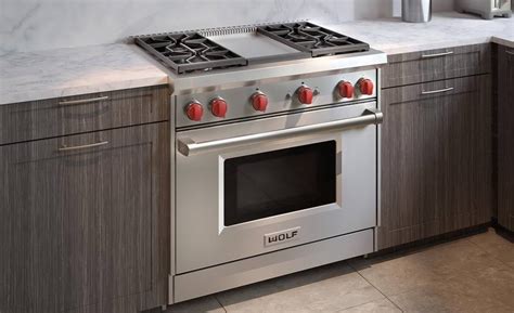 36" Gas Range 4 Burner Infrared Griddle Wolf Rangetop | 36 gas range, Gas range, Stove with griddle