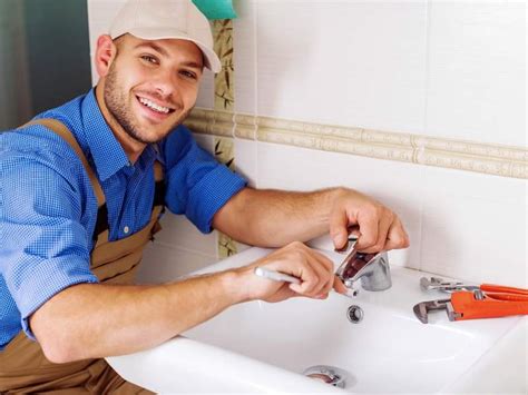 Reasons Why You Want to Hire a Professional Plumber - Dig This Design