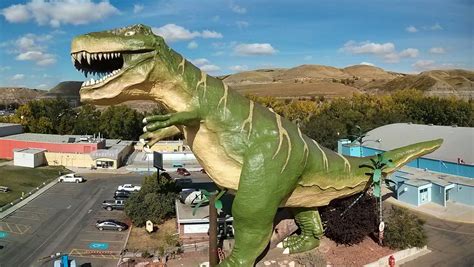 World's largest dinosaur getting a makeover