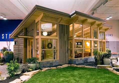 Seattle's Timber Frame FabCab | Tiny house kits, Small house, Tiny house living