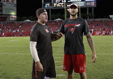 Photos: Mike Evans got married over the weekend, Johnny Football was there