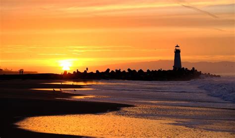 Walton Lighthouse, Santa Cruz, CA - California Beaches