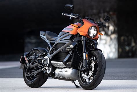 REVIEW: Harley-Davidson LiveWire electric motorcycle first ride – a ...