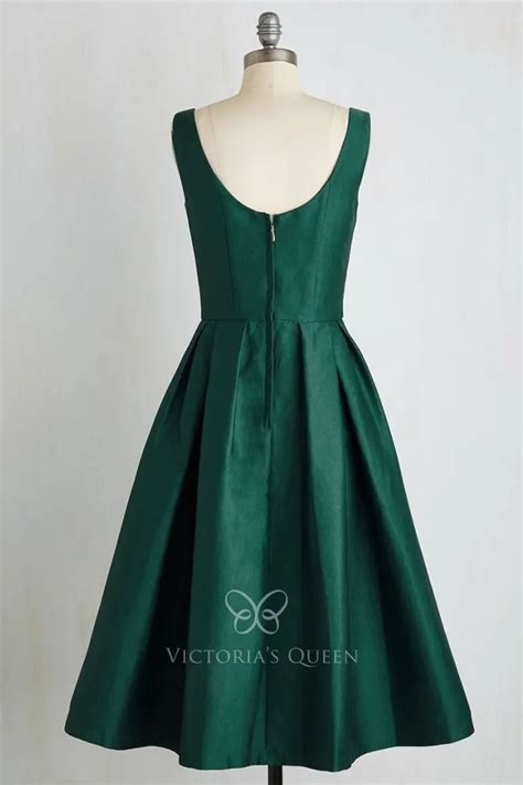 Tea Length Green Satin Sleeveless Simple Bridesmaid Dress - VQ