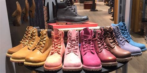 Montreal Is Hosting A Huge 50% Off Winter Boot Sale - MTL Blog