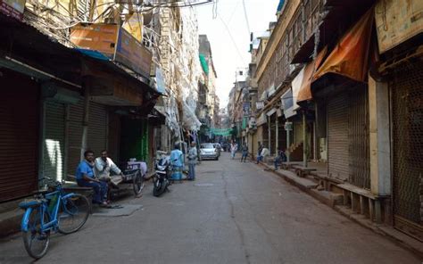 Stories of The Old Streets in Kolkata City | WhatsHot Kolkata