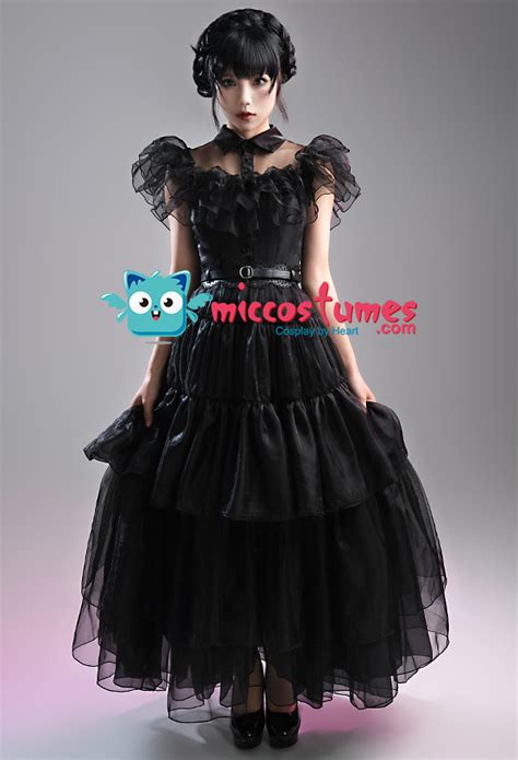 Best Wednesday Addams Costume | tunersread.com