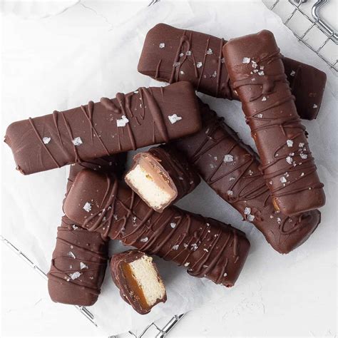 Homemade Salted Caramel Twix Bars | Short Stack Kitchen