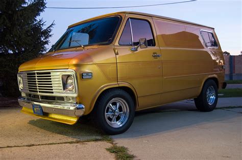 1977 Chevrolet Van - Information and photos - MOMENTcar