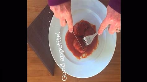Meatballs in Tomato Sauce - Easy Video Recipe