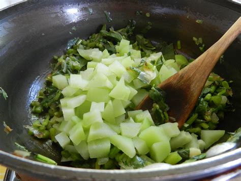 Sizzling Indian Recipes.....: Golichi Bhaji...Purslane stir fry with ...