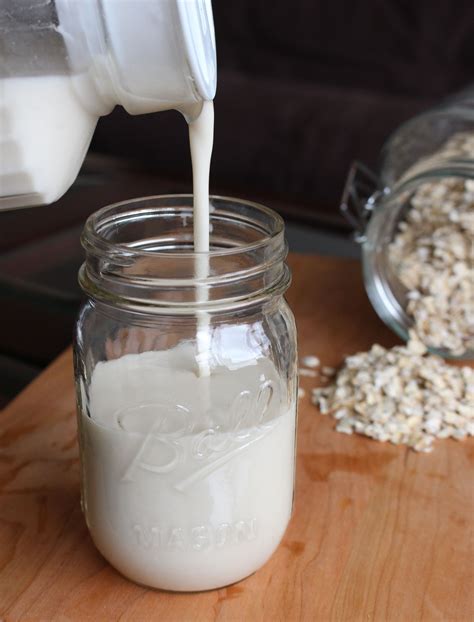 Easy and Cheap Homemade Oat Milk! Using just oats and water you can ...