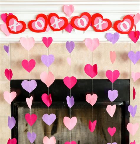 DIY It - Crepe Paper Heart Decorations - A Kailo Chic Life