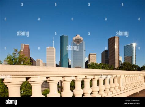 DOWNTOWN SKYLINE HOUSTON TEXAS USA Stock Photo - Alamy