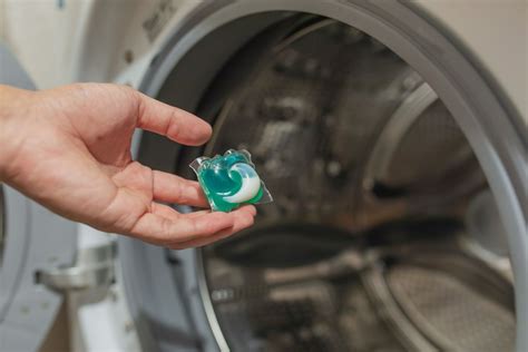 I Tried Laundry Detergent vs. Pods—Here's What Happened