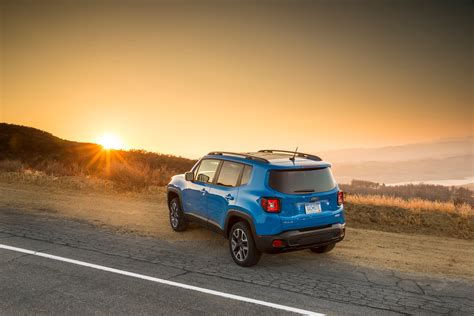 2015 Jeep Renegade Trailhawk Off-Road Review