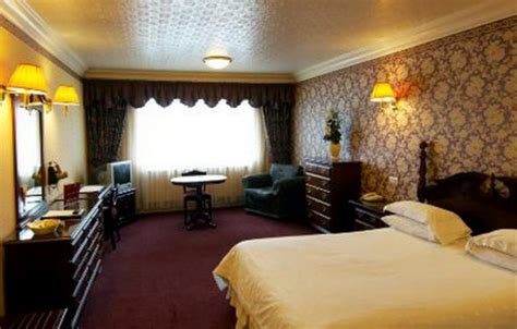 Bredbury Hall Hotel and Country Club | Rooms For Change