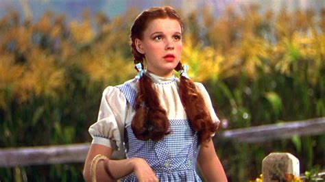 Judy Garland's iconic Dorothy costume: A history | CNN