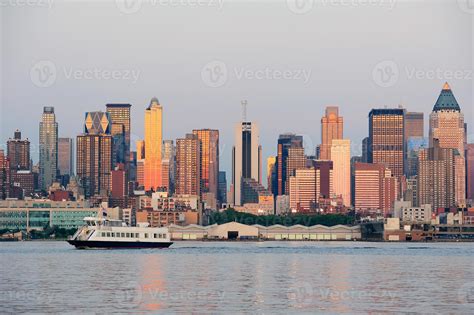 Urban skyline from New York City Manhattan 8339854 Stock Photo at Vecteezy