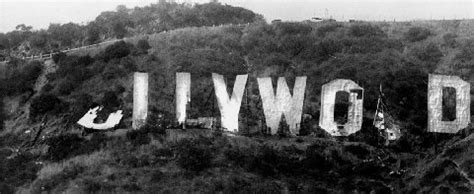 The Ghost of the Hollywood Sign - Hollywood's... - Unexplained Mysteries