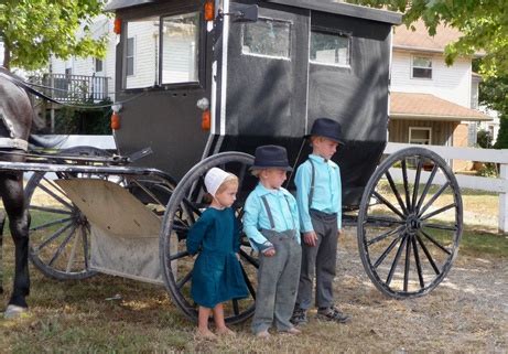 Gasthof Amish Village | Amish Country Hotel - Montgomery, Indiana ...