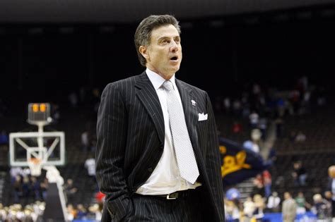 Louisville basketball coach Rick Pitino takes stand in extortion trial ...