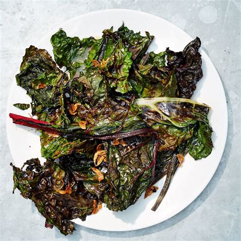 Leafy Greens with Spicy Garlic Oil | Receta | Comida